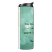 マルクス・アウレリウス:怒りを征服し、内面平和を見つける タンブラー (回転左)