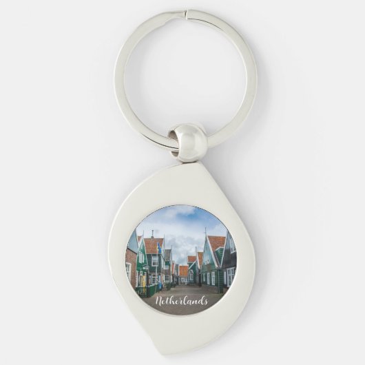 マルケ伝統的ン村の木造住宅 キーホルダー (正面)