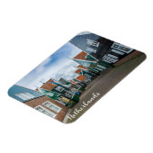 マルケ伝統的ン村の木造住宅 マグネット (左側)