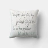 マルコ10:9聖書の聖句の結婚デザイン クッション (裏面)