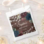 マルサラ&ネイビーフラワーズ素朴ブライダルシャワー フェイバーバッグ (クリップ留めされた状態)