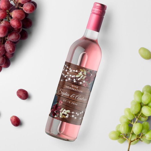 マルサラ&ネイビー素朴フラワーズ結婚ウッド ワインラベル