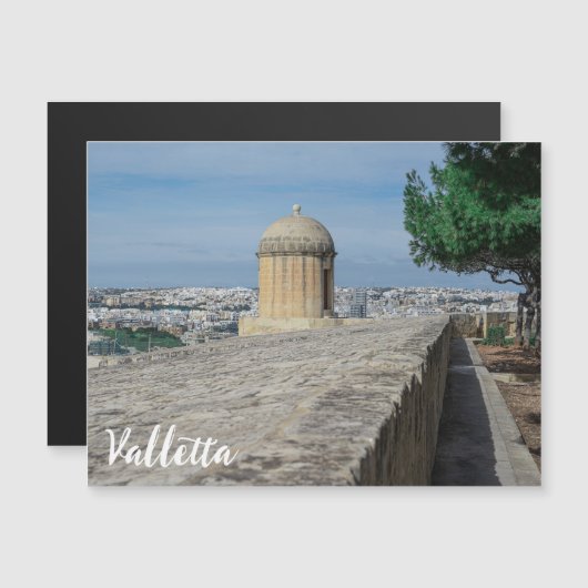 マルタのバレッタの旧市街壁の砲塔 (正面/裏面)