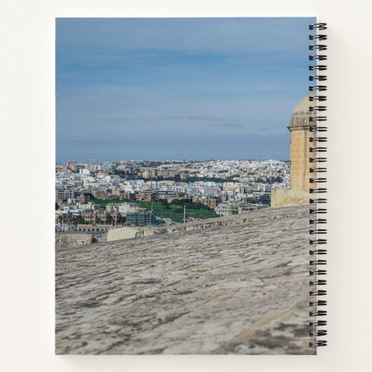 マルタのバレッタの旧市街壁の砲塔 ノートブック (裏面)