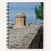 マルタのバレッタの旧市街壁の砲塔 ノートブック (正面)