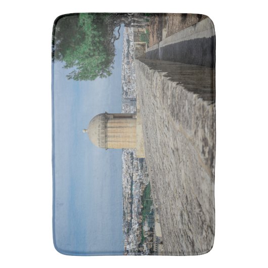 マルタのバレッタの旧市街壁の砲塔 バスマット (正面縦)