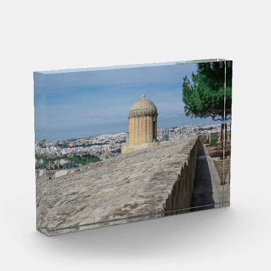 マルタのバレッタの旧市街壁の砲塔 フォトブロック (左)