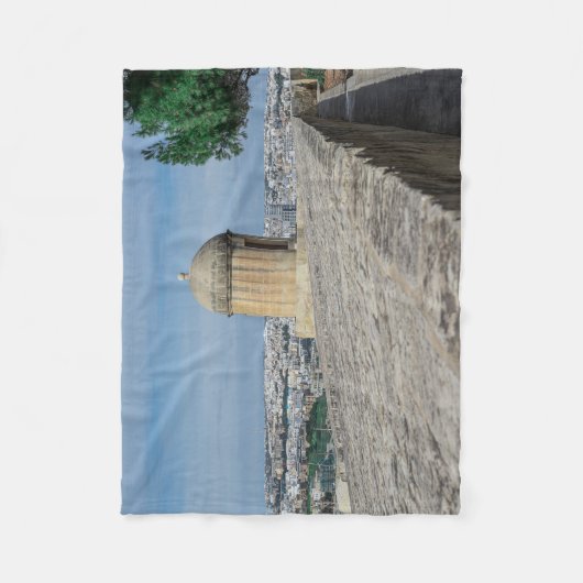 マルタのバレッタの旧市街壁の砲塔 フリースブランケット (正面)