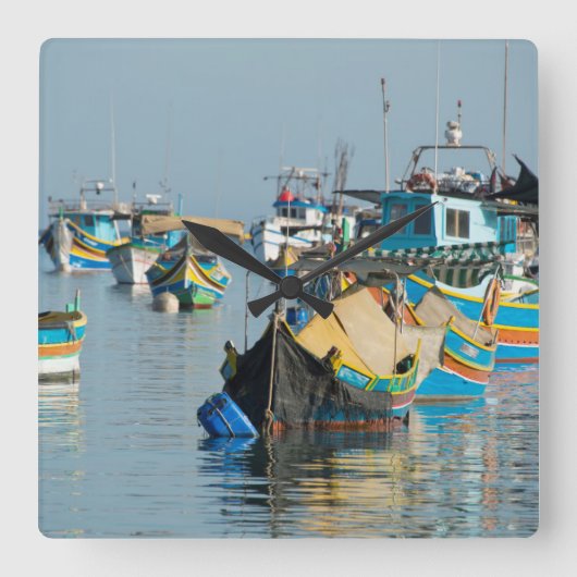 マルタの漁船マルタの| Marsaxlokk スクエア壁時計 (正面)