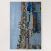 マルタ伝統的のカラフル魚釣り船 ジグソーパズル (縦)