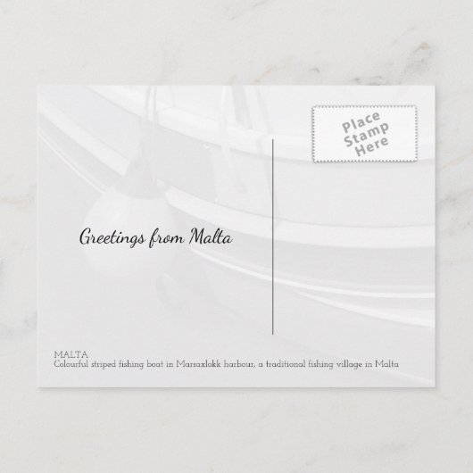 マルタ伝統的ブルーイエローストライプの魚釣りボート ポストカード (裏面)