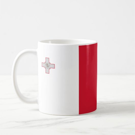 マルタ国旗のカスタマイズ コーヒーマグカップ (左)