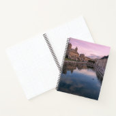 マルタ州コスピグアの小さな運河に沈む夕日 ノートブック (内部)
