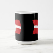 マルタ騎士団の旗のマグカップ コーヒーマグカップ (中央)
