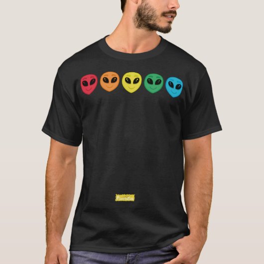 マルチカラーのエイリアン Tシャツ (正面)