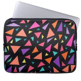 マルチカラーの三角形の幾何学模様 ラップトップスリーブ
