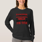 マルチタスク忍者の動物飼育員だから動物園係 Tシャツ (正面)