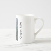 マルチノマ滝オレゴン ボーンチャイナマグカップ (右)