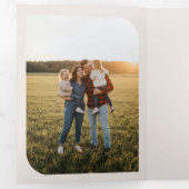 マルチフォトコラージュ トリフォールド レターラップ インビテーション (内部最初)