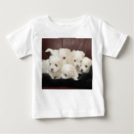 マルチーズの子犬 – Tシャツを着た5人 ベビーTシャツ