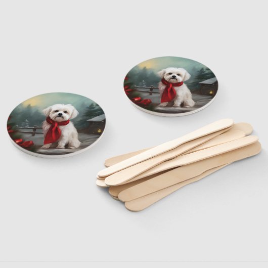 マルチーズの犬が雪のクリスマス ハンドファン (組立なし)