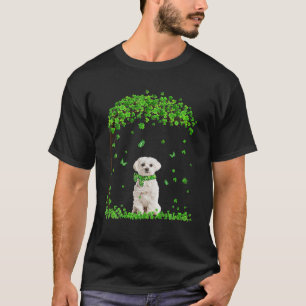 マルチーズドッグアイリッシュグリーンシャームロッククローバーセントパトリック Tシャツ