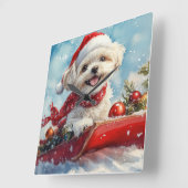 マルチーズ+ツー そりに乗った犬 雪を降らせて クリスマス スクエア壁時計 (傾斜)