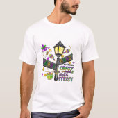 マルディグラスのタイポグラフィTシャツ Tシャツ (正面)