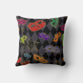 マルディグラスマスカレードマスクブラックハーレクイン クッション (裏面)