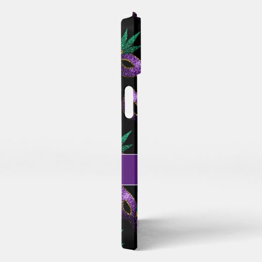 マルディグラスマスクパープルグリーンスパークルズモノグラム iPhoneケース (右側面)