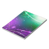 マルディグラフェスティバルパープルバックグラウンド ノートパッド (回転)