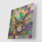 マルディグラ金ゴールドとグリーンピーコックフェザーマスク スクエア壁時計 (傾斜)