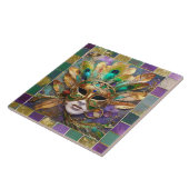 マルディグラ金ゴールドとグリーンピーコックフェザーマスク タイル (側面)