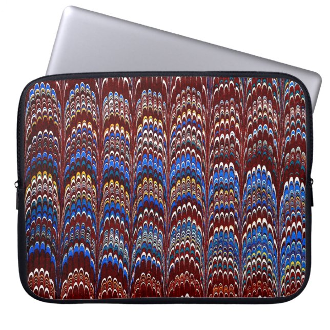 マルリカラフルービクトリアンド紙カバー ラップトップスリーブ (正面)