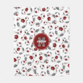 マルーンのグレーチームカラー男の子サッカーガールススポーツ フリースブランケット (正面)