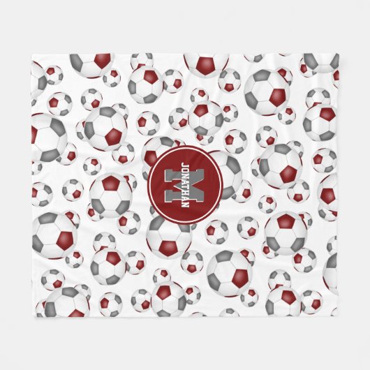 マルーンのグレーチームカラー男の子サッカーガールススポーツ フリースブランケット (正面(横))