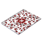 マルーンのサッカーボール模様キッズスポーツ ノートブック (左側)