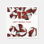 マルーンのバスケットボール女の子の男の子スポーツパーティー スタンダードカクテルナプキン (正面)