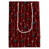 マルーンの卒業キャップとリボン ミディアムペーパーバッグ (裏面)