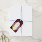 マルーンの背景にマンダラ ギフトタグ (より糸付き)