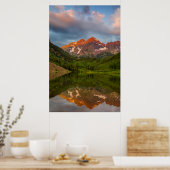 マルーンの鐘が穏やかなマルーン湖に反射3 ポスター (キッチン)