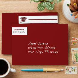 マルーンはっきりしたキャップ卒業ラップラのまわりにベル ラップアラウンドラベル