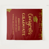 マルーンエレガントと金ゴールドの卒業写真の背景 タペストリー (正面(横))