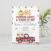 マルーントラックパンプキ離れンズ乾草の最初の誕生日 招待状 (スタンド正面)