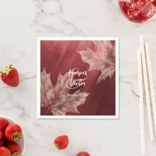 マルーンメープル離れ秋の結婚式ナプキン スタンダードカクテルナプキン (インサイチュ)