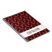 マルーンラクロスホワイトスティックパターン(の模様が)ある ノートブック (右側)