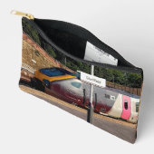 マルーン列車 アクセサリーポーチ (見開き)