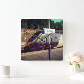 マルーン列車 スクエア壁時計 (ホーム)