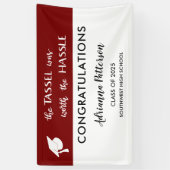 マルーン大学院 | タッセルは面倒を起こす価値があった 横断幕