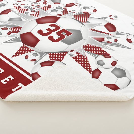 マルーン灰色のサッカーボールが女の子のスポーツルームをスター シェルパブランケット (3/4)